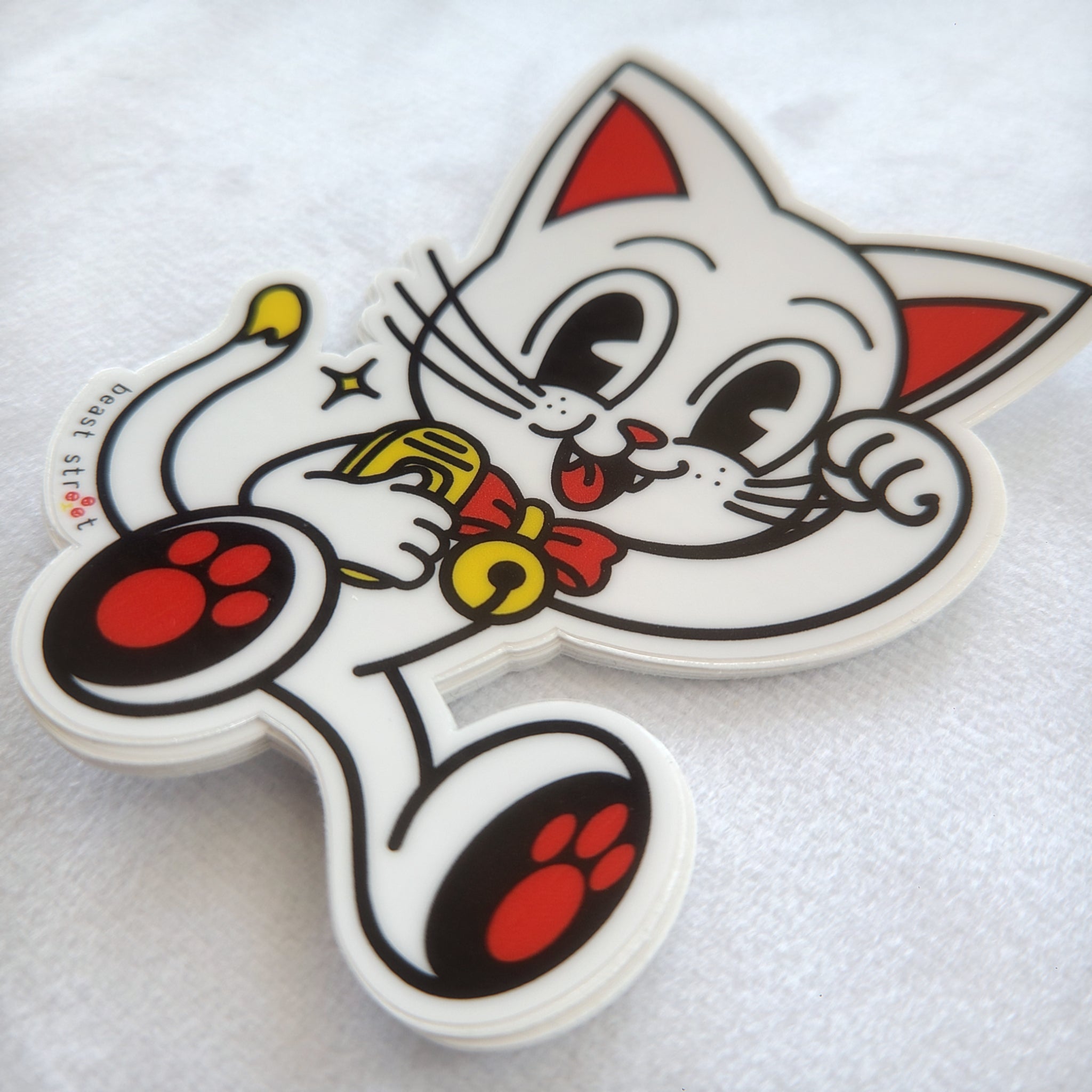 LUCKY CAT STICKER